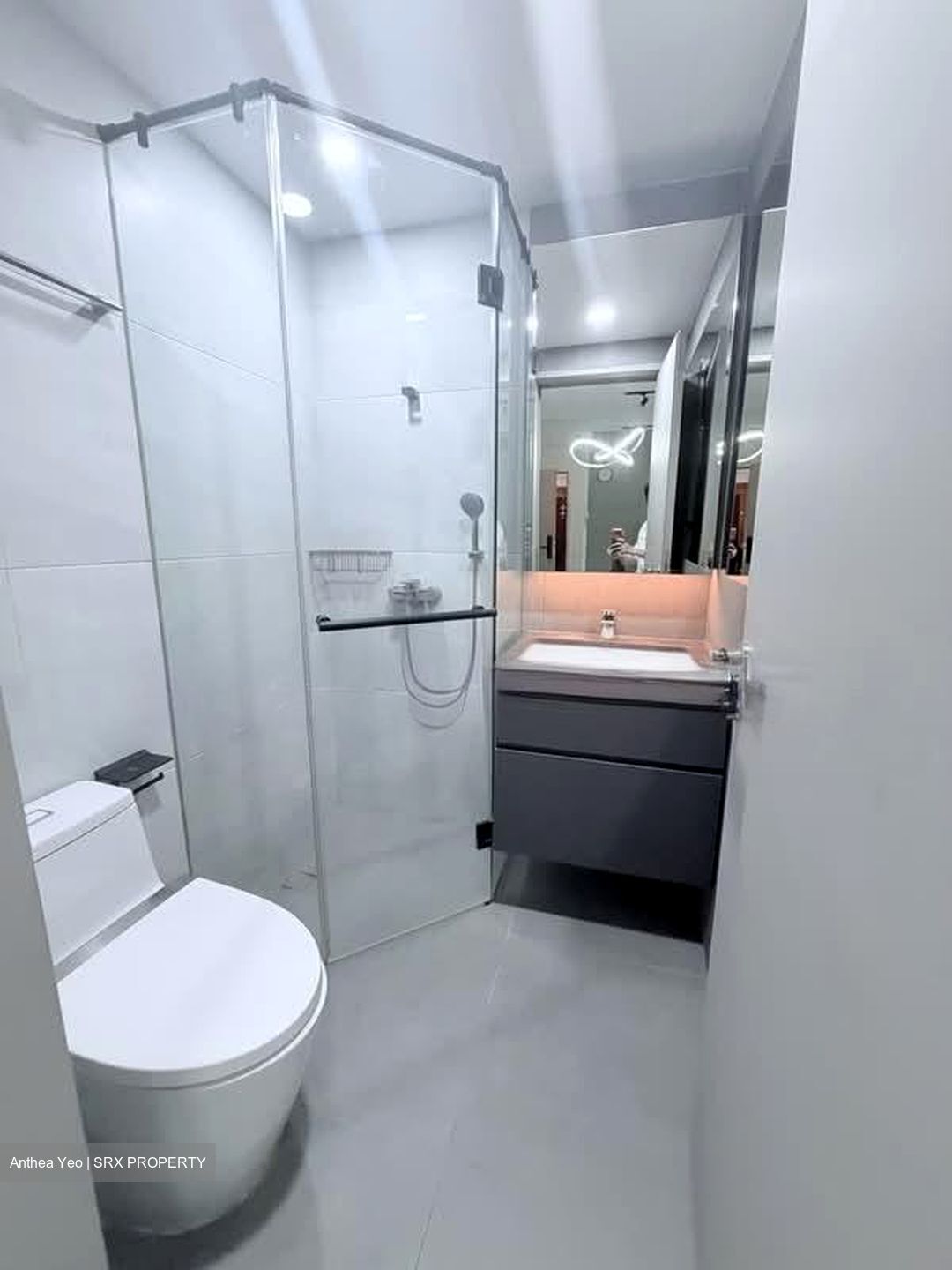 East Signature (D15), Apartment #592511461